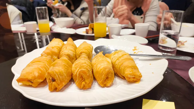 金絲蘿蔔捲（大家開吃了所以少了😅