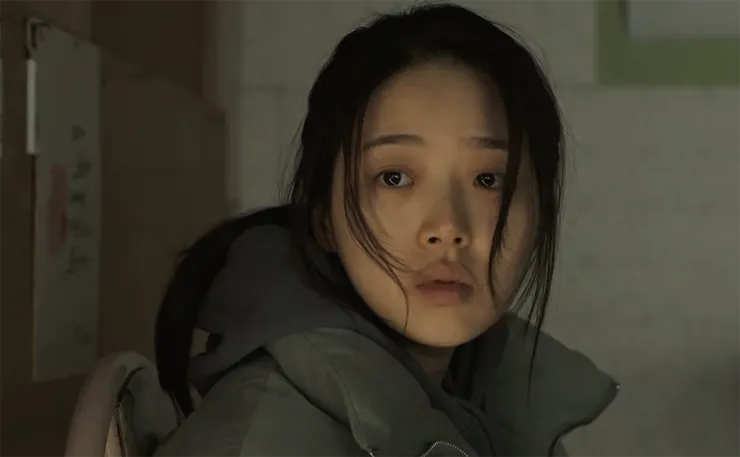 《陰影下的她》劇照