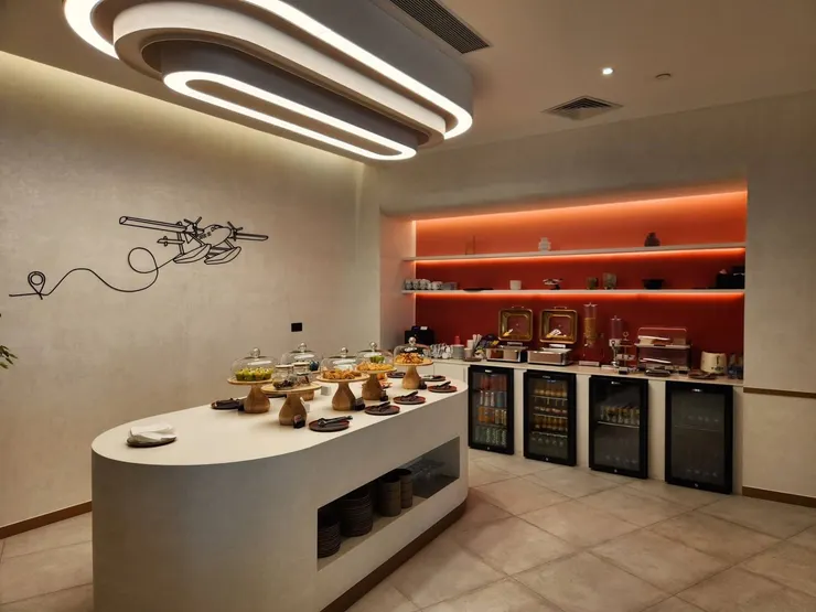 水上飛機貴賓室免費自助吧