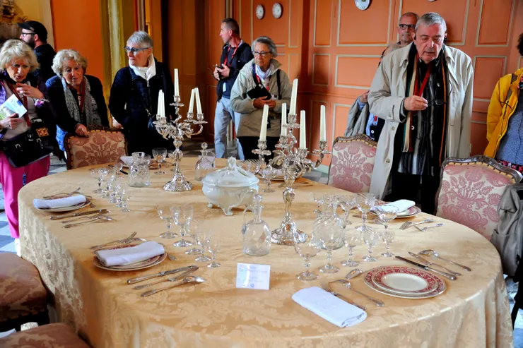 【我逐室參觀覺得它比舍農索溫暖！位在0樓的餐廳。】