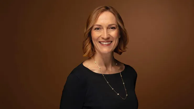 哥倫比亞大學經濟學教授Laura Veldkamp