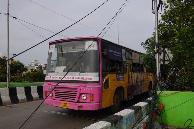 粉色的車