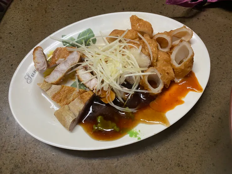 橘色的是基隆馬露醬