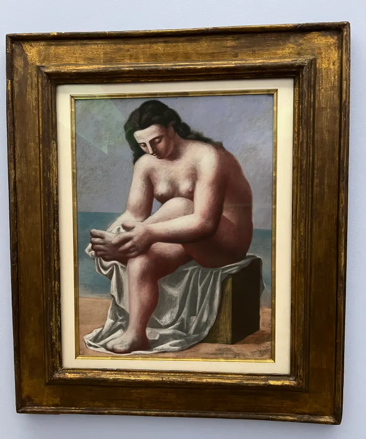 畢卡索/Picasso；1921年；「Nu assis, s'essuyant le pied（“Seated nude, wiping his foot” - 我粗淺的直翻）」；年輕時期的畢卡索的畫風還是很傳統，但是已經能看出一些與傳統佈局的不同了。