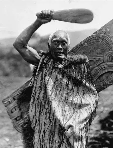 紐西蘭毛利人使用巴圖作為權杖或武器