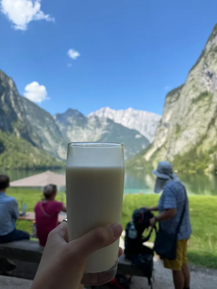 上湖的牛奶小屋(€3)