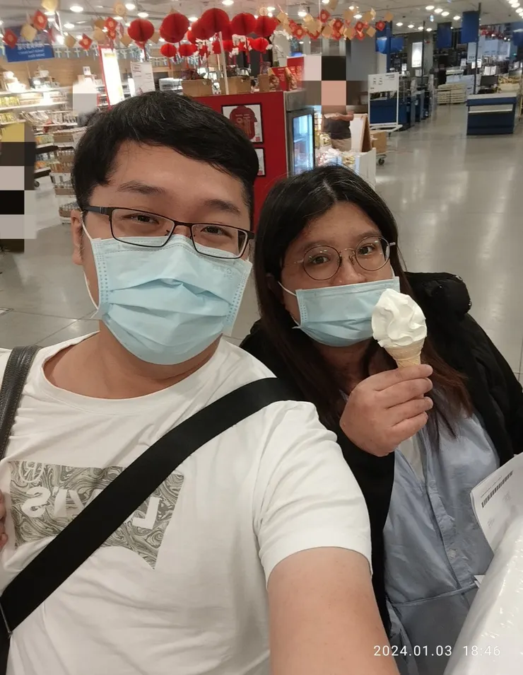 老婆買一個IKEA冰淇淋
