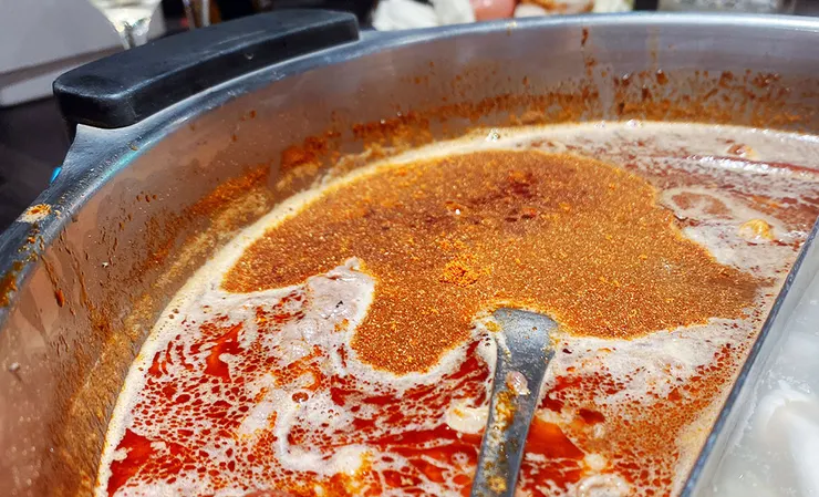 桃園林口火鍋吃到飽推薦-魔椒頂級鴛鴦鍋-林口店