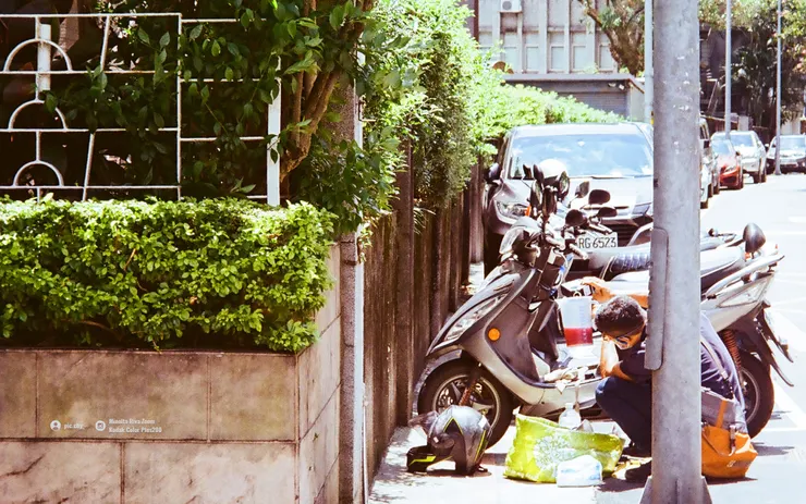© pic.chy_ | Minolta Riva Zoom - Kodak Color Plus200