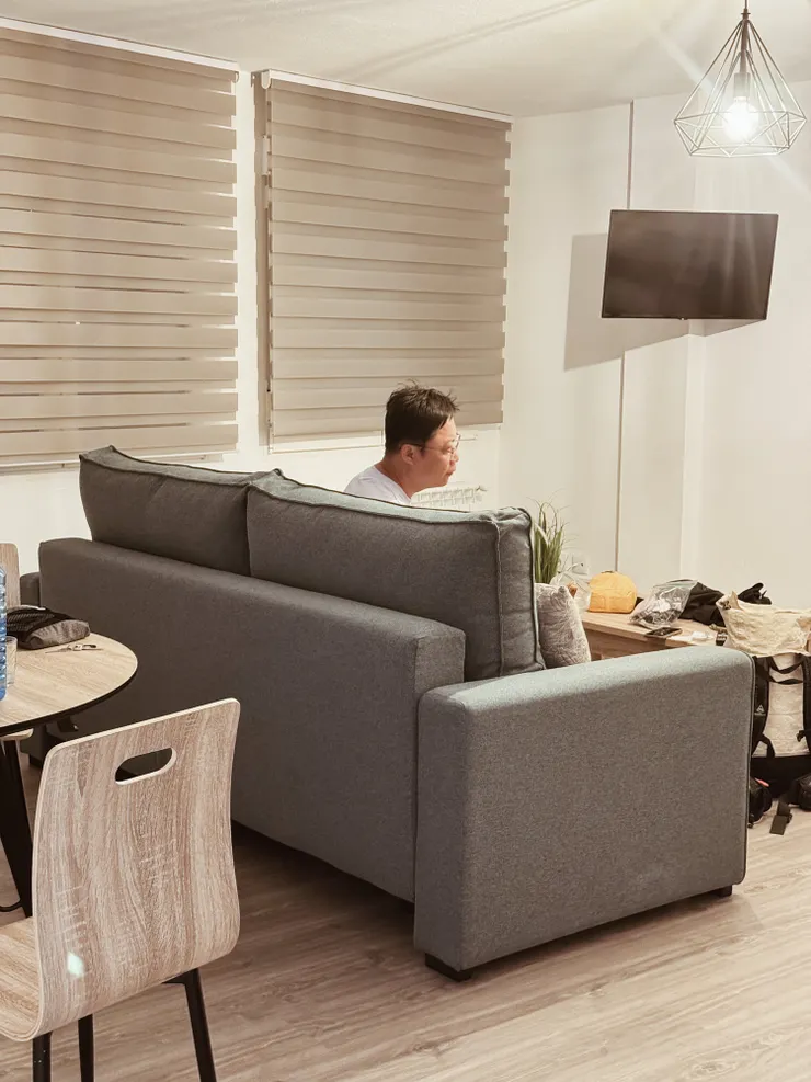 第三天早上4:53  還有7分鐘就要出發了，今天要走30公里，看看温ㄤ堅定的眼神！！！肯定行的！！！！