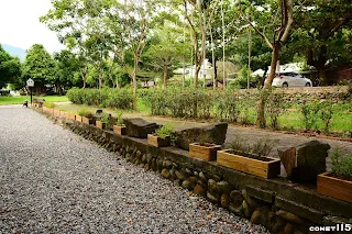 車站前方的舊月台