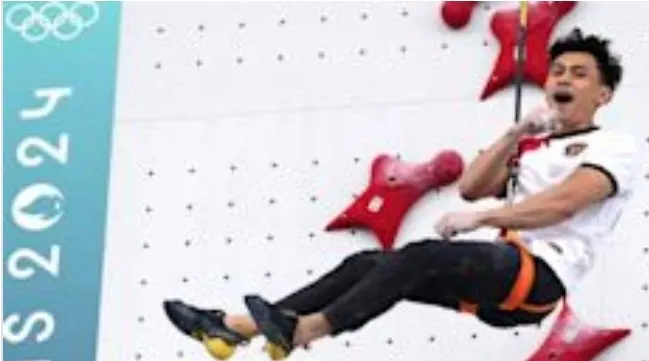 李安納度勝出後慢慢返回地面