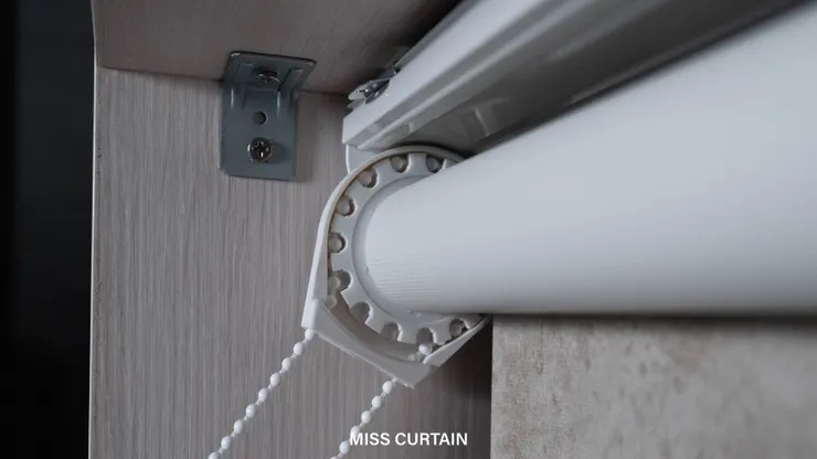 多方向拉繩頭,隨操作方向改變,操作更輕鬆容易。