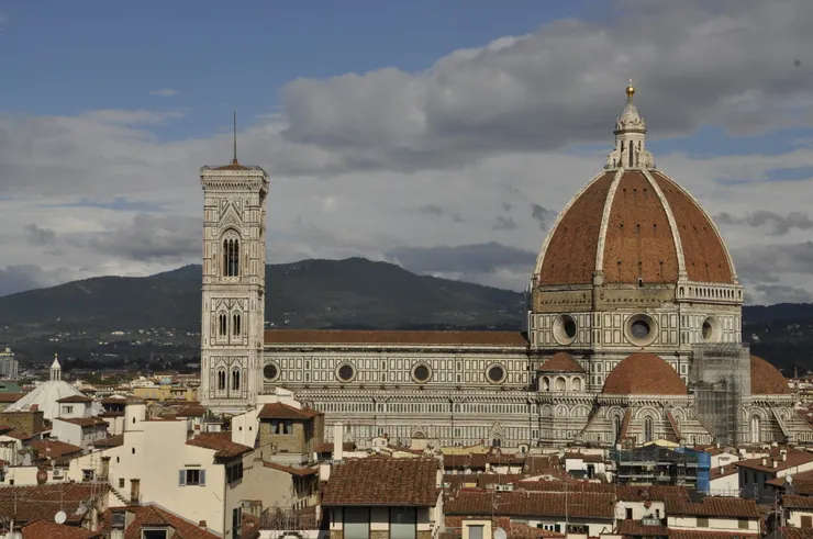 聖母百花聖殿的大圓頂、喬托鐘樓