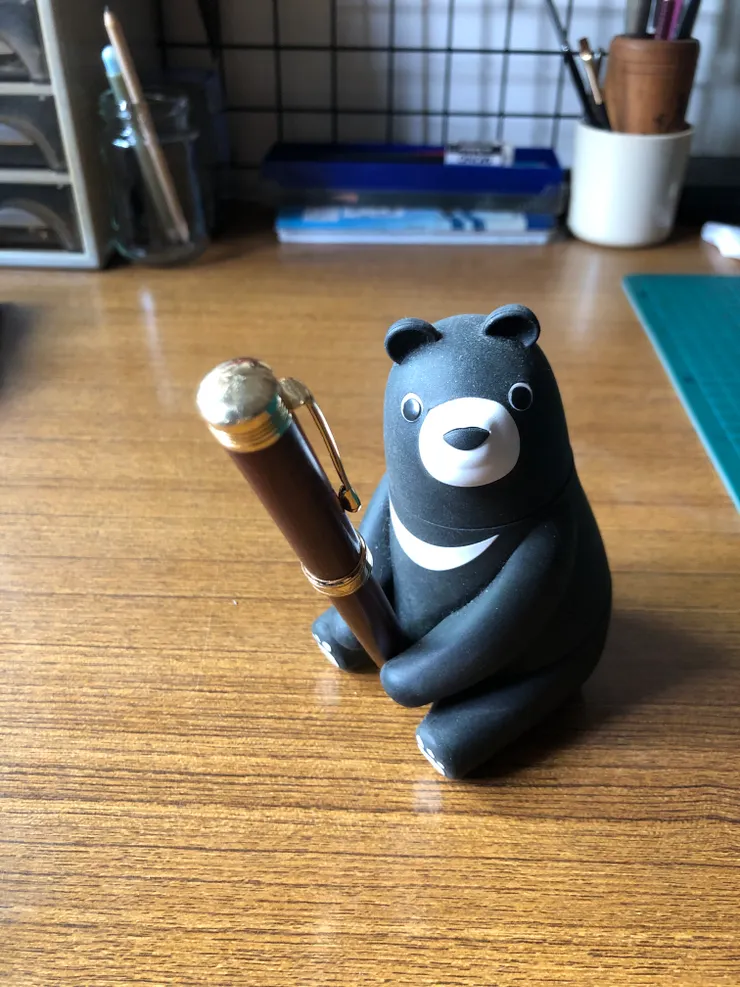 熊八郎為朕親執這逼樣的仿真麥克風