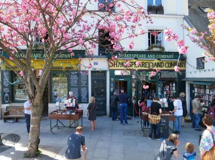 @Shakespeare and Company
