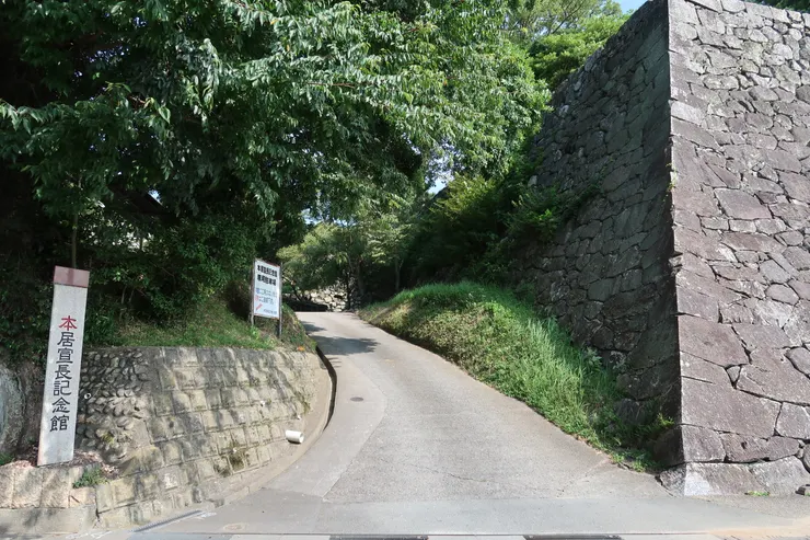 松阪城。攻城開始。