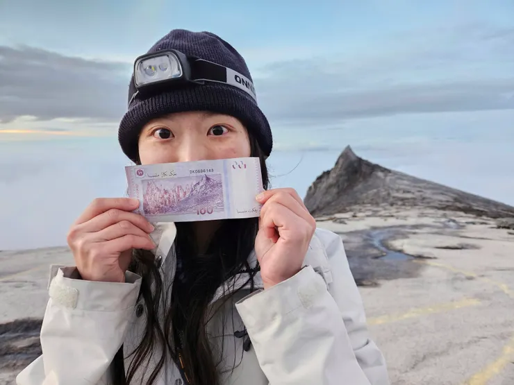 RM100上的South peak