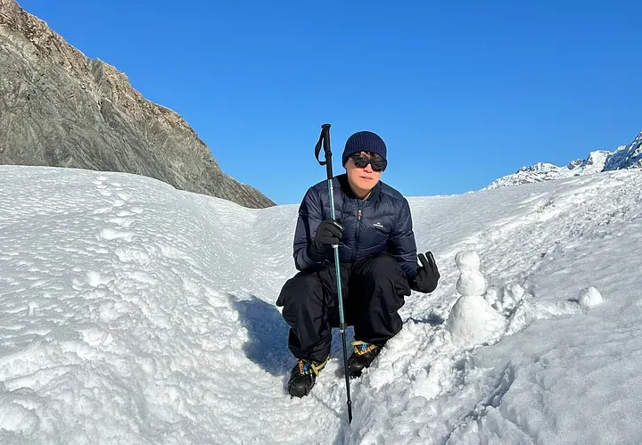 Tasman Glacier＿盲人與雪人的合照