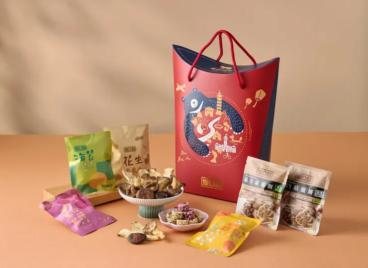 圖說:愛D菇中秋限定「綜合隨手包禮盒」,小包裝設計方便分享,兼具大方與健康。(圖/愛D菇)