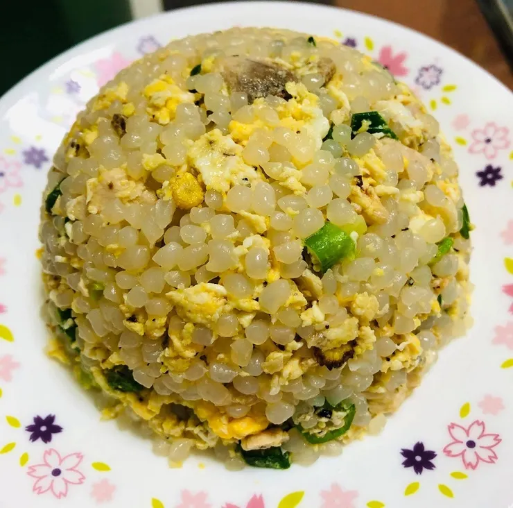 蒟蒻米炒飯,口感 80% 相似度。