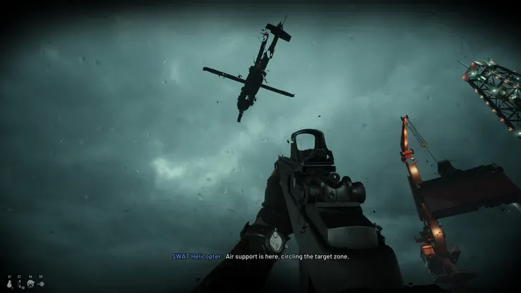 可以看到雲中的透光和護鏡上的雨滴殘留