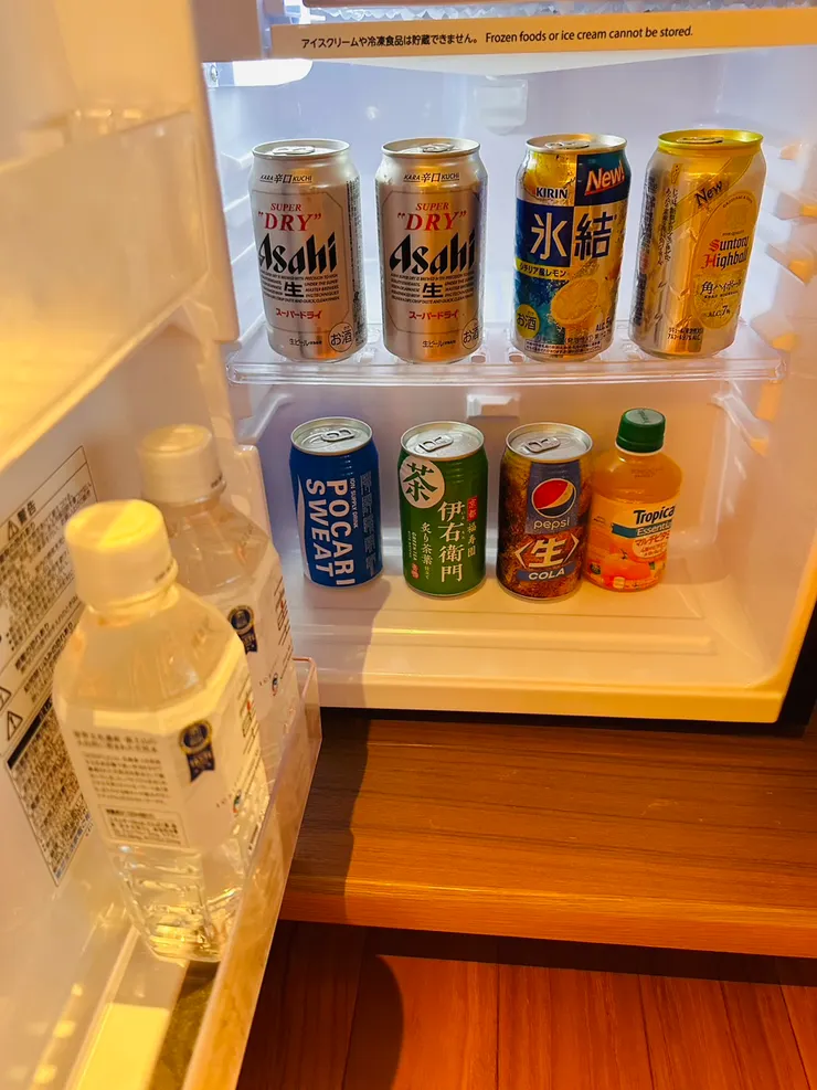 房間冰箱內飲料免費喝