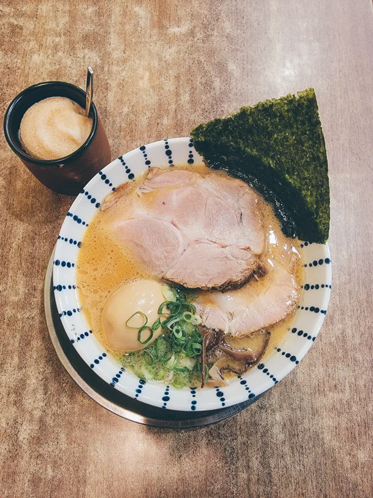 下班後的拉麵肥宅