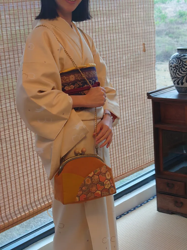 喜歡兔子圖案的小夥伴，很適合柔和的黃色