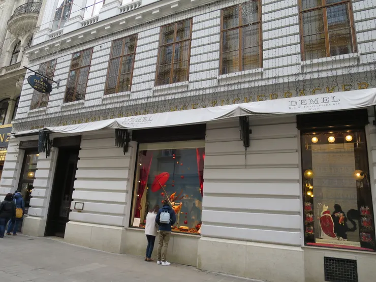 擁有美麗櫥窗的皇室御用甜點店，Demel