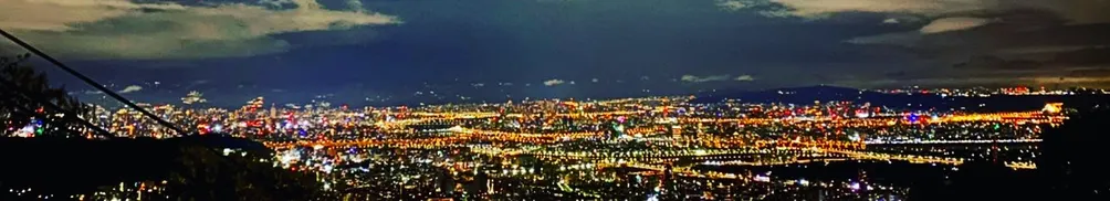 小姐正在吃/ MS. ITING的沙龍