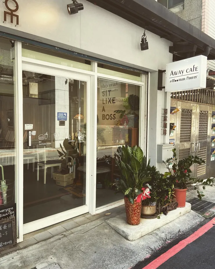 店門口