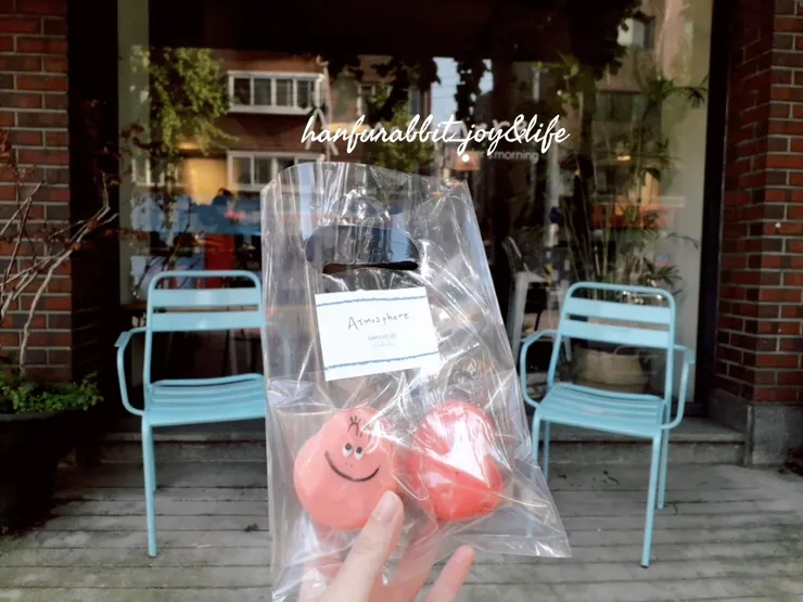 (朋友陪我去買喜歡又想去蠻久的馬卡龍~