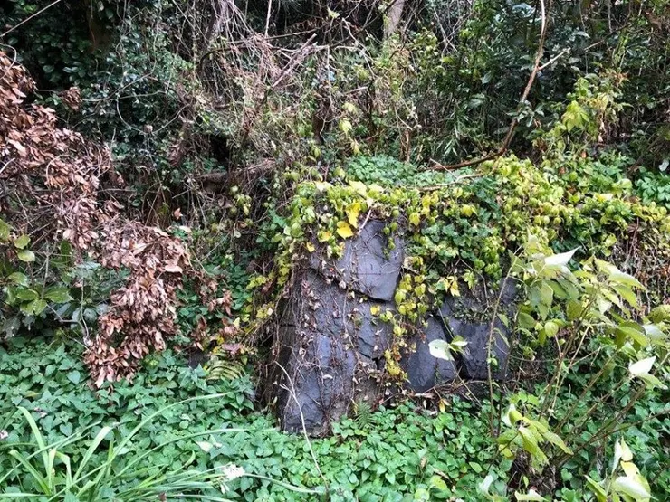 船匿城，是繼高麗橋之後第二個連本地人都不知道的地方。作為少弐資時的殉國處，我還是盡力地搜索了一下，結果除了一點點石垣以外甚麼都沒找到。