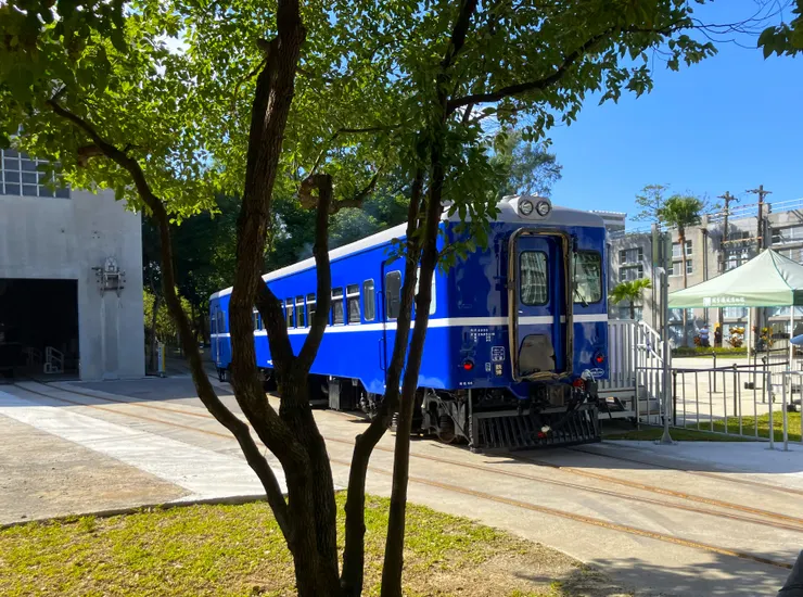 台北唯一可以搭的藍皮柴油客車，點連結看搭車方法（自行拍攝）