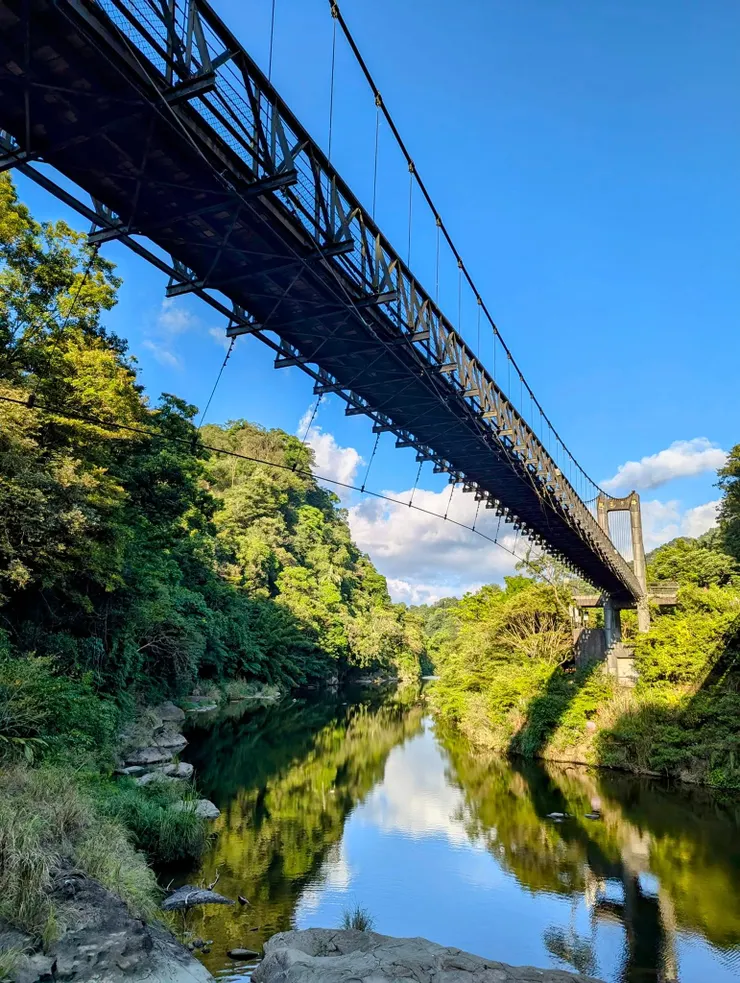 這是一種明鏡止水的心境，我知道風停了，不起漣漪了，它就清澈了!