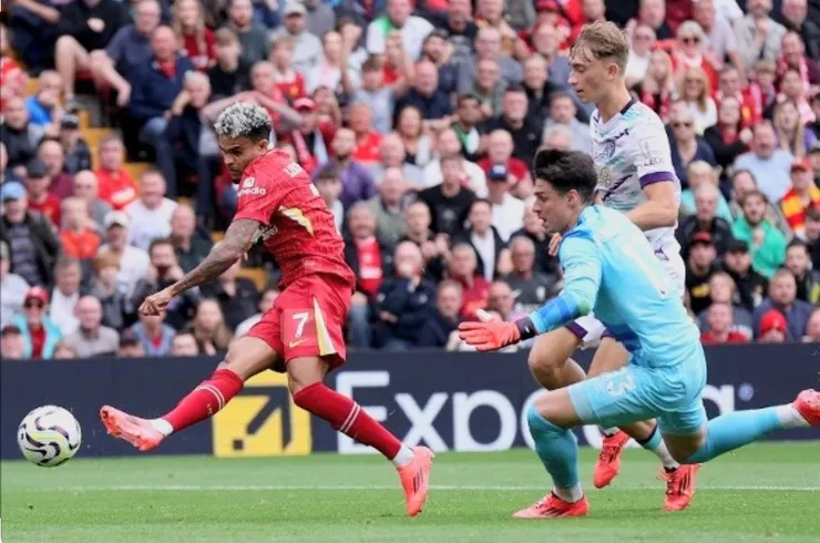 利物浦路易斯戴亞斯射成1:0