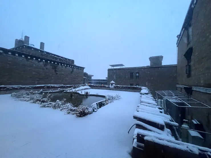 聖誕節就該下點雪