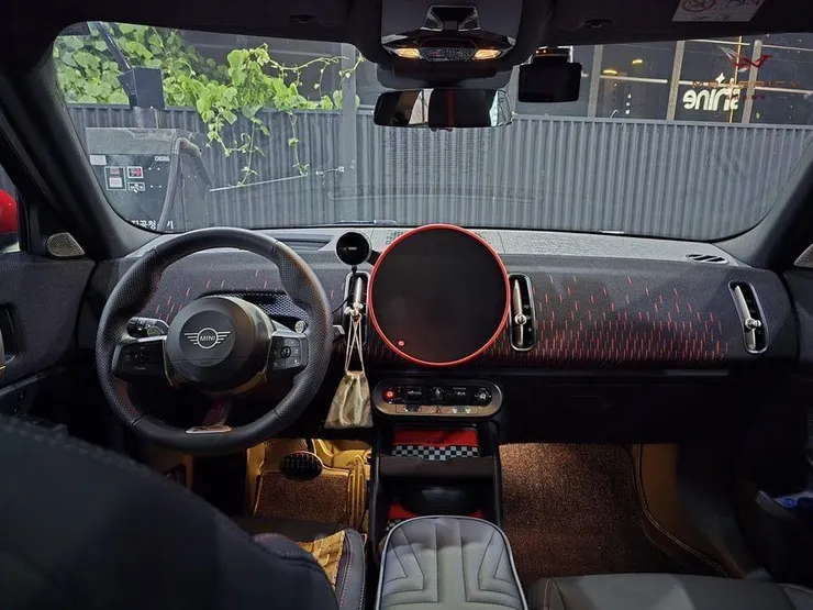 Mini Countryman JCW外匯車內裝