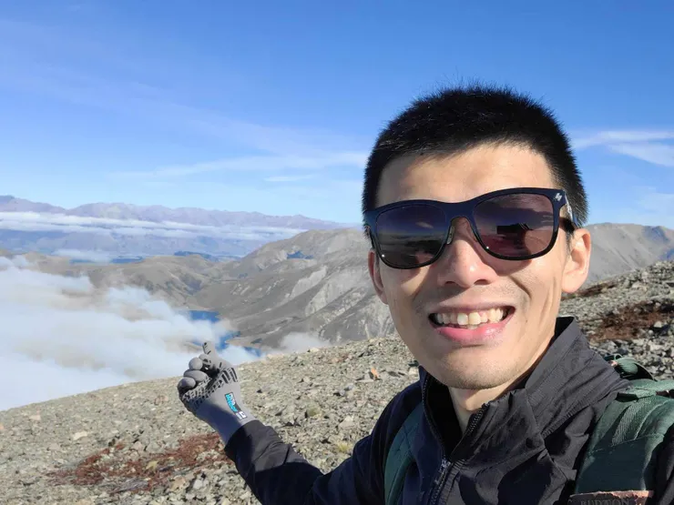 四月底腿後不舒服到八月初才略有改善，期間只好多爬山交叉訓練，不過八月初腿後開始好轉就二確新冠....