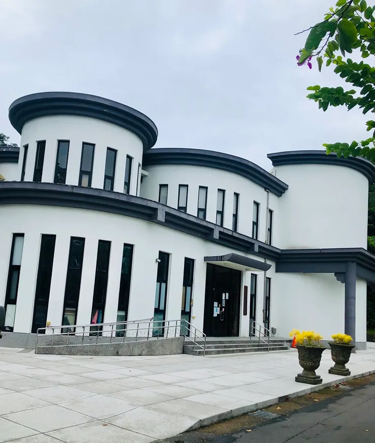 假日沒有開放的小白宮，只能再找個平日來造訪。