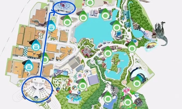 從大門口直走右轉就會到蜘蛛人