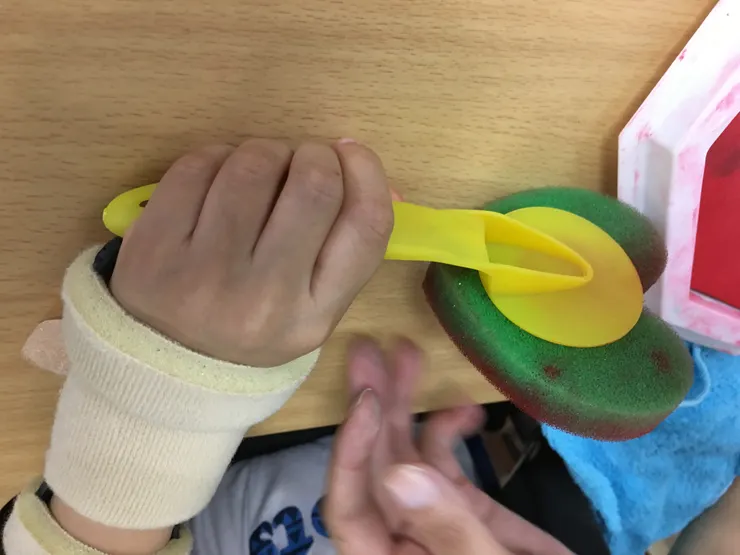 這樣的動作不簡單，要當特教老師你懂嗎？