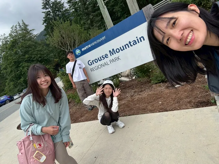 還好爬完山後這段友誼還在(๑´ㅂ`๑)