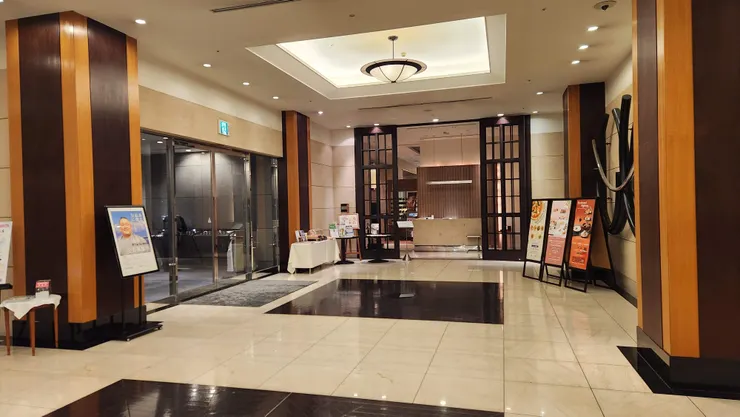 超級氣派的大廳