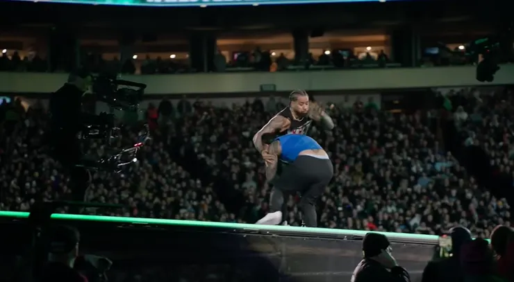 Jey Uso 的現身，提醒 Cody——他並不孤單。