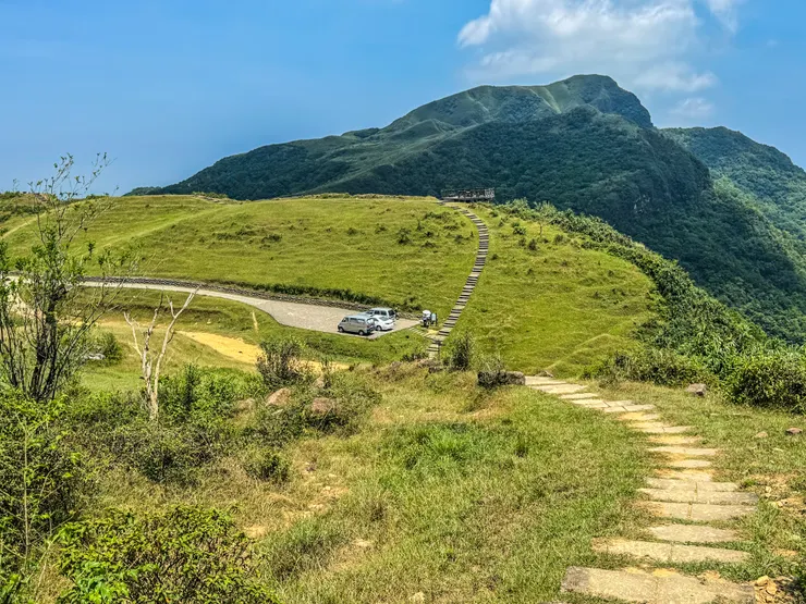 明明可以開車上來，為何要爬上來～～～～？！！