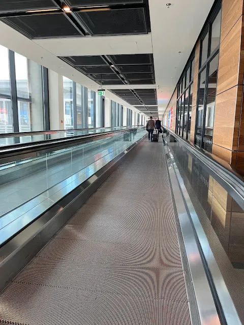 柏林布蘭登堡機場體驗極短篇 - 2022年9月