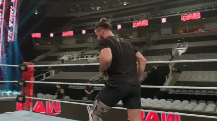 即使帶傷、即使還有自己的戰役，Seth 仍選擇站出來。