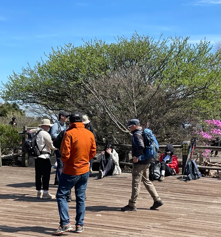 穿著合身有型的歐巴